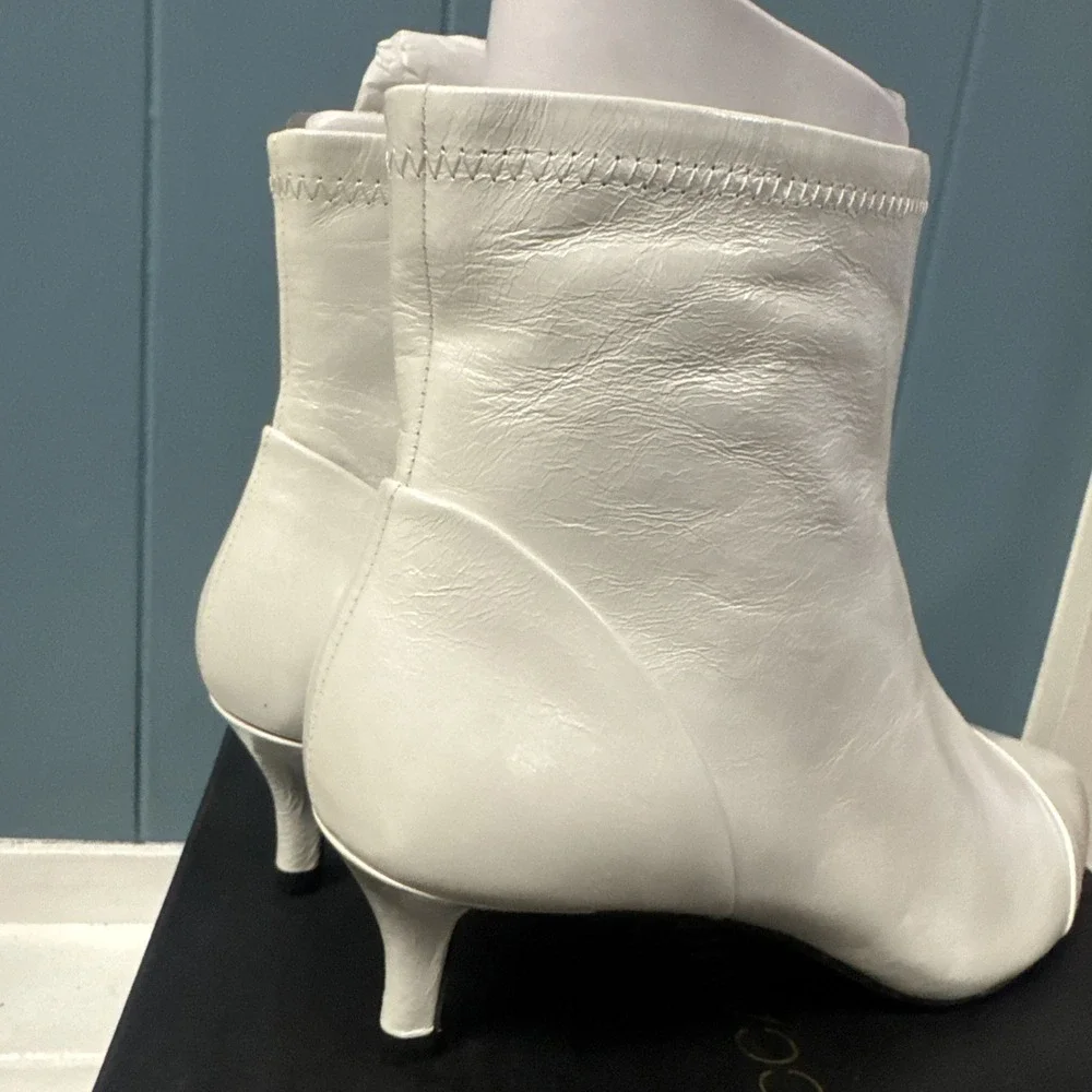 Rebecca‎ Minkoff Siya Leather White Pointed Toe Booties size 6.5 M Boots